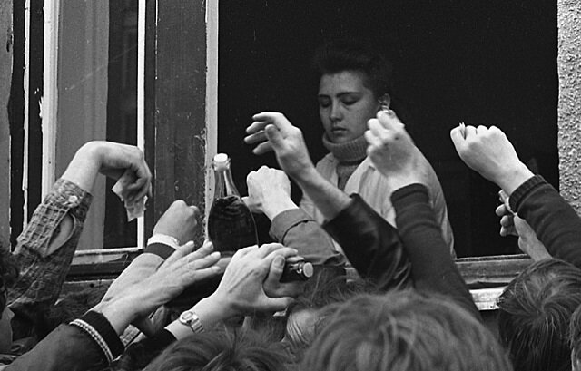 "Горбачевский" сухой закон (https://russian7.ru/post/sukhoy-zakon-gorbachyova-kakie-byli-po/)