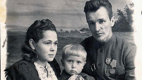 Колобанов с семьей