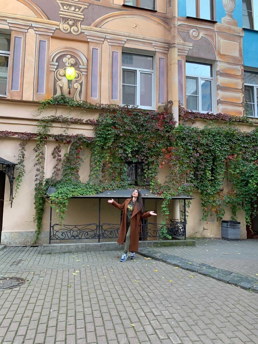 Итальянский дворик в Петербурге напоминает об Италии