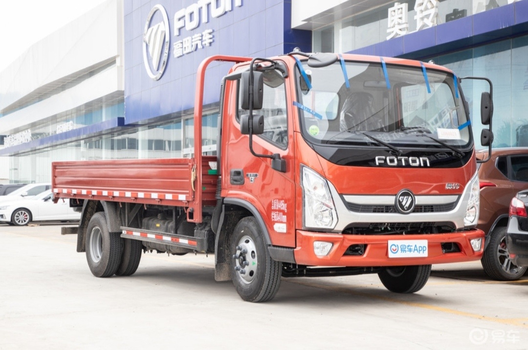 Грузовик Foton и новый Валдай 