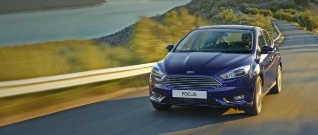 
Модель много лет является одним из флагманов мирового рынка, любимого и российскими автомобилистами. Автомобиль ценят за отличное сочетание цены и качества, а также за многообразие модификаций. 
Так, в четвертом поколении он приобрел несколько новых воплощений: 5-дверные варианты универсала, внедорожника, роскошный седан Vignale, спортивную версию — хо т-хетч ST-Line, а также классический седан для китайского рынка.
Новое поколение получило абсолютно новую платформу и силовые турбированные агрегаты – 1,8-литровый бензиновый EcoBoost на 150 и 182 л. с., а также 1,5-литровый дизель EcoBlue на 95 и 120 л. с.

Оба мотора работают в паре с 8-ступенчатой автоматической трансмиссией.

Кроме того, модель сбросила 80 кг «лишнего» веса, на 40% возросла система пассивной безопасности, улучшилась управляемость и аэродинамика, и, наконец, стал просторнее салон, чему несказанно рады владельцы предыдущих поколений.