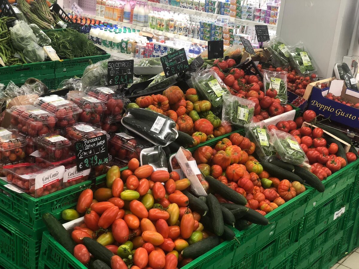 Цены на фрукты и овощи в Италии. 4 фото.