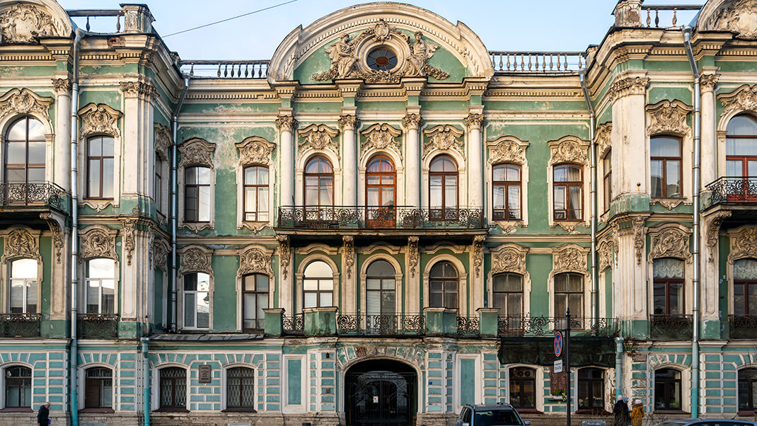 Особняк в стиле необарокко построен в 1857—1860 годах