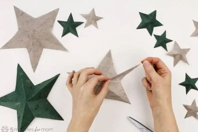 Публикация «Объемная звезда из картона для открытки или стенгазеты» размещена в разделах
