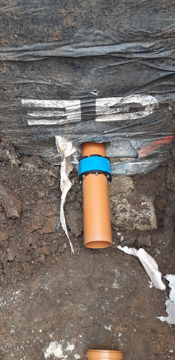 Уплотнитель на трубе