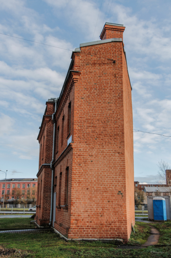 Дом Богоявленской церкви.