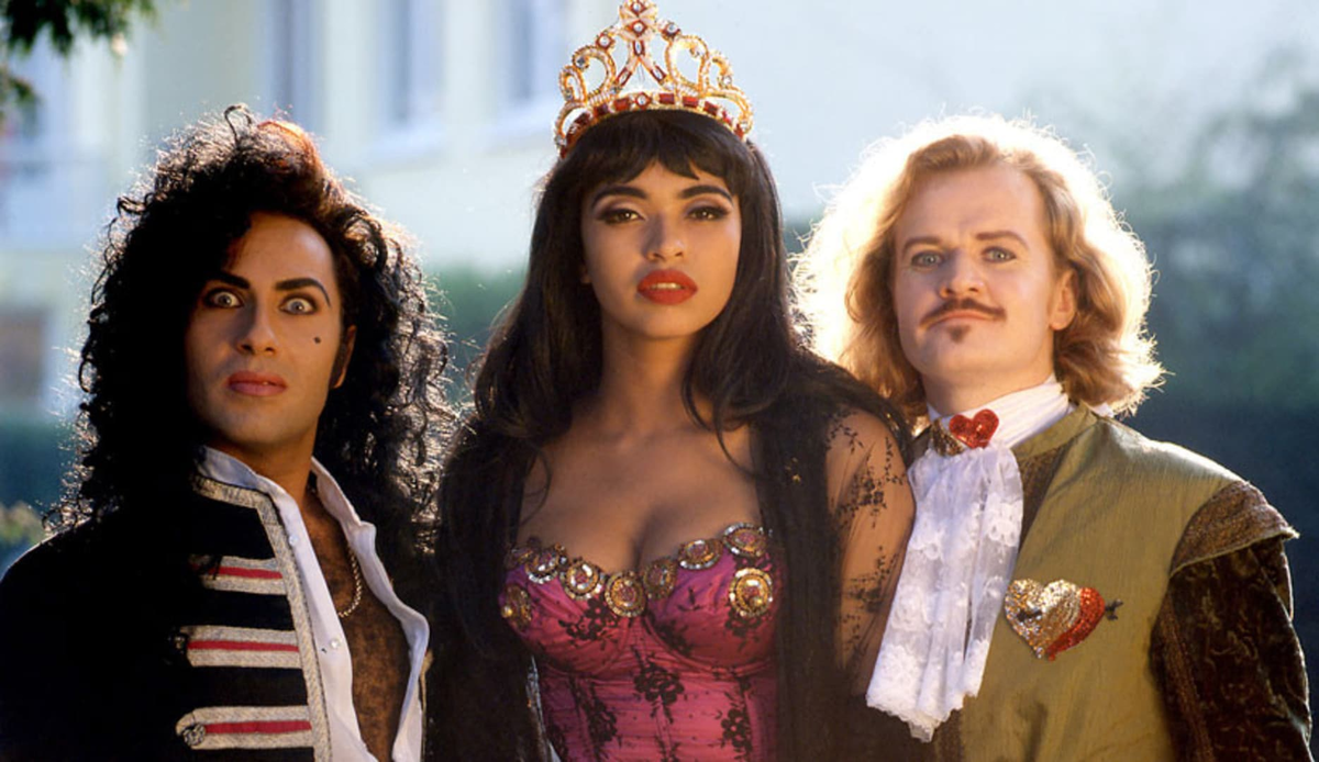 Участники "Army of Lovers". Справа налево: Жан-Пьер Барда, Ла Камилла, Александр Бард