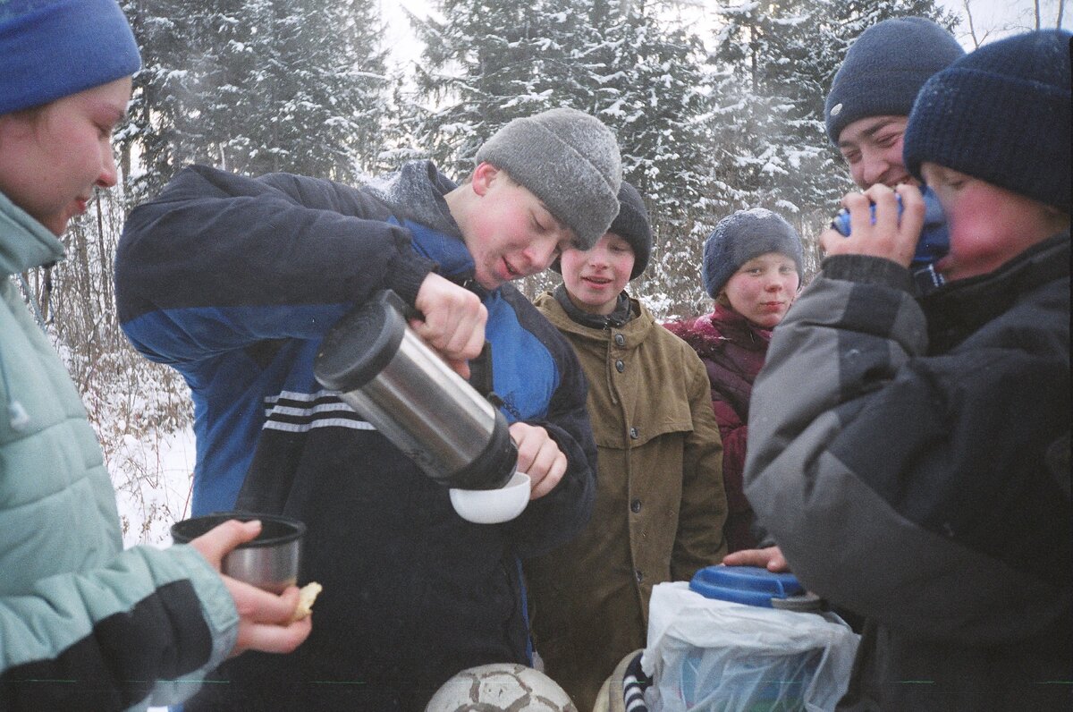 Участники похода на Темновский разъезд, февраль 2004 года.