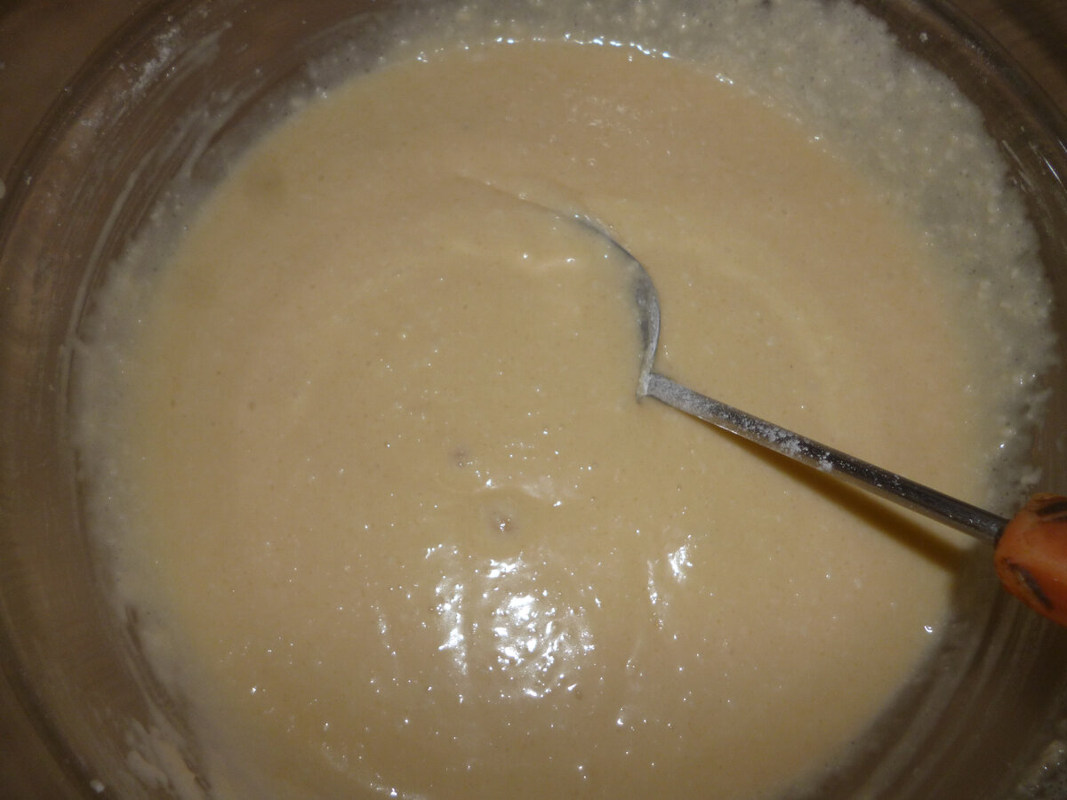 Кокосовый кекс, очень простой в приготовлении. Стоит добавить стружку, и получается великолепный вкус и замечательная структура.