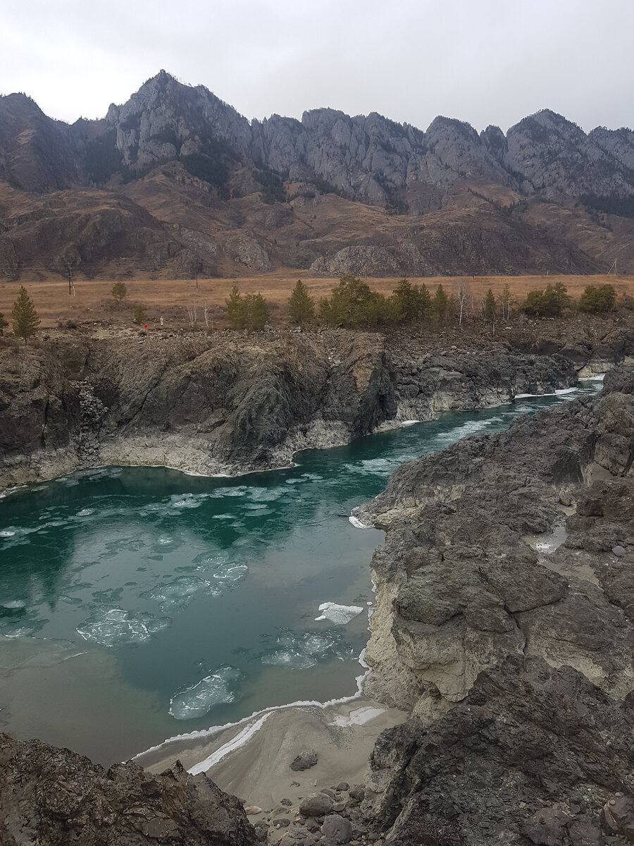 Река Катунь у Ороктойского моста.