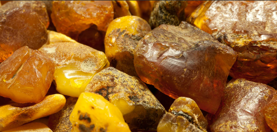 натуральный балтийский янтарь