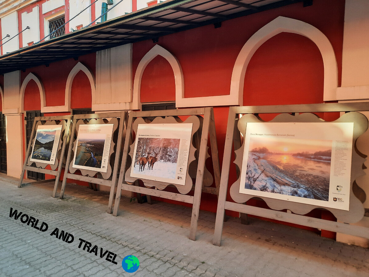 Фото из личного архива: Фотовыставка в гостином дворе.