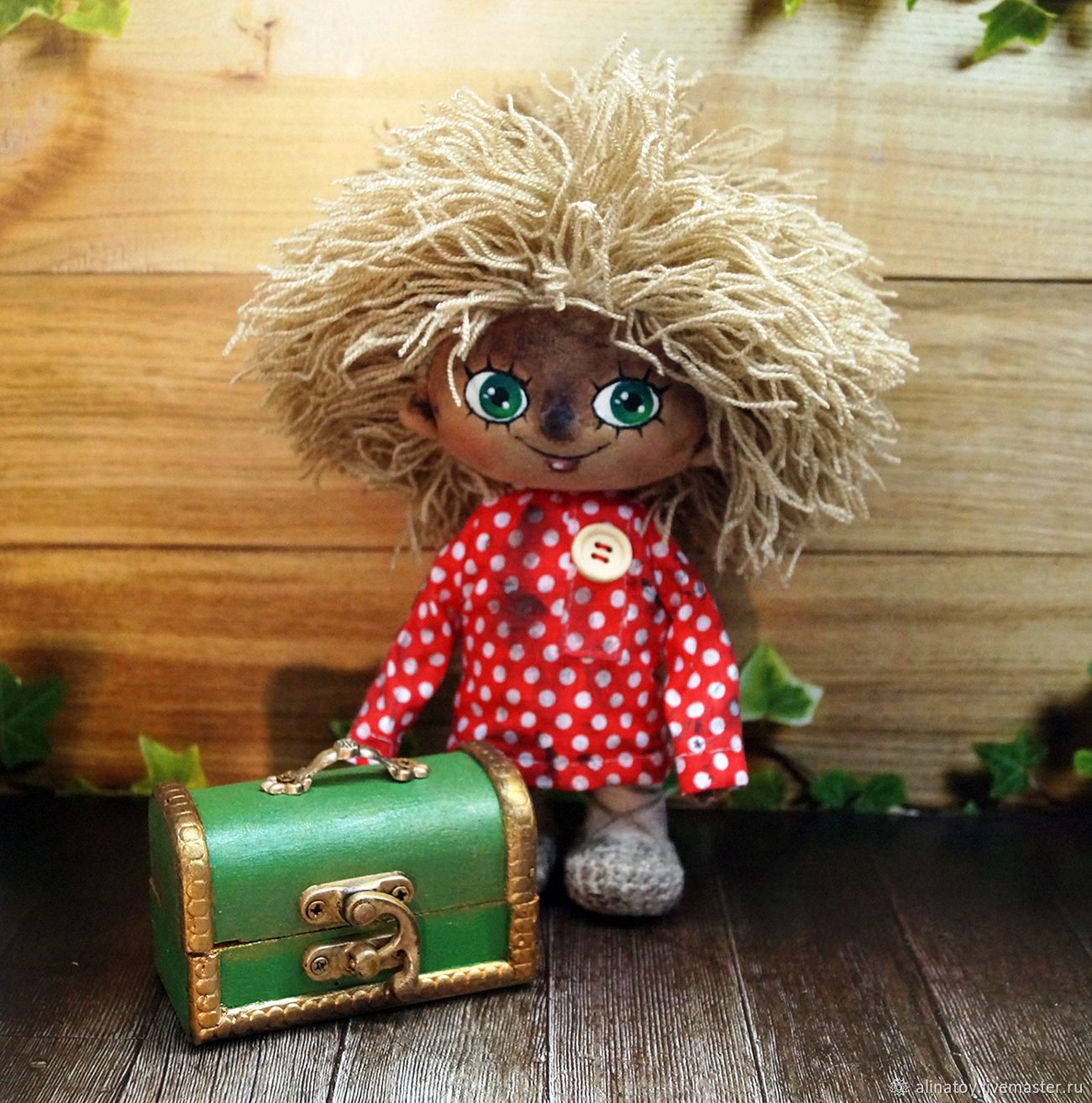 -Привет, я домовёнок Кузька...