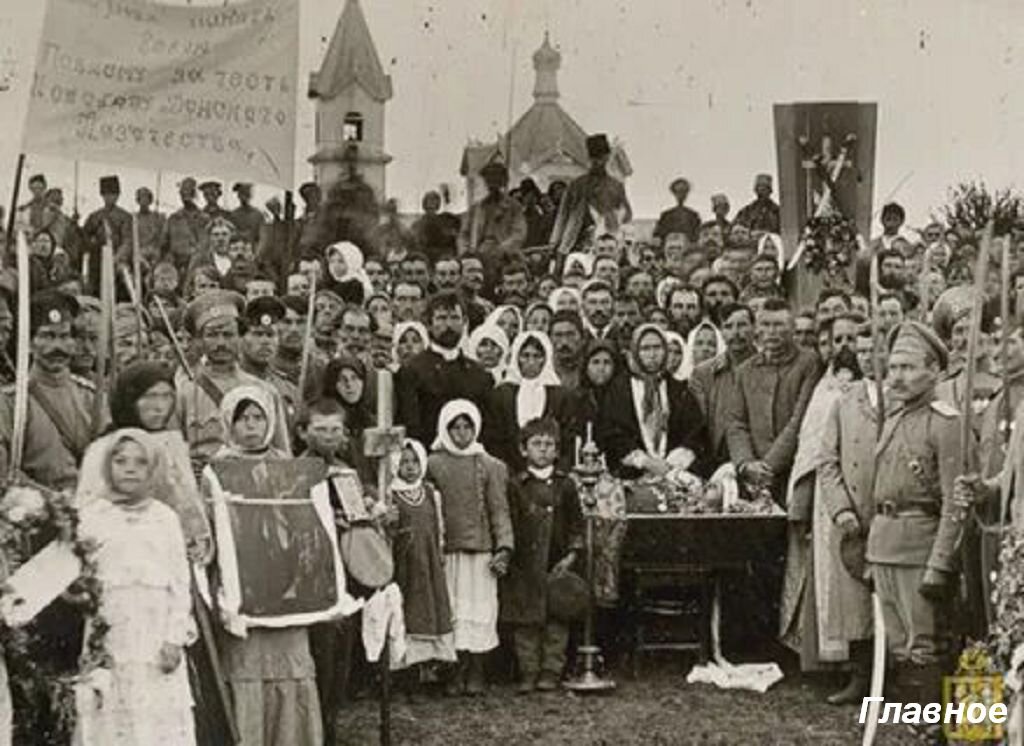 парад белых в ростове на дону 1919 год. восстание казаков на дону 1919 год. новочеркасск 1919 год. 1919 год казаки. 1919 год казаки.