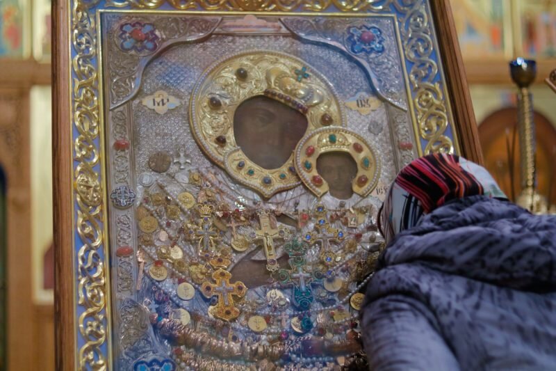 Пряжевская икона Богородицы из Горнальского монастыря в одном из храмов Курска