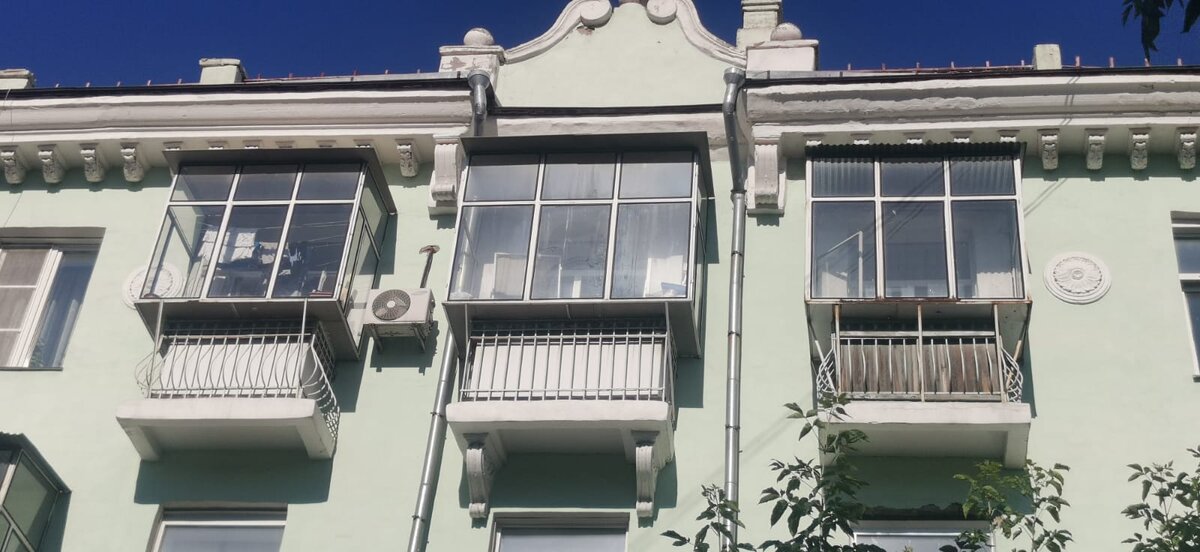 Обычный дом с обычными жильцами