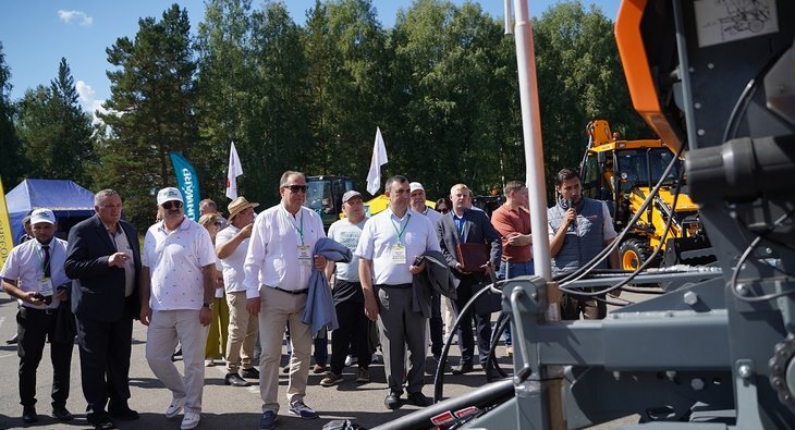    Гости форума «День поля» в Томской области познакомились с передовыми разработками в сфере сельского хозяйства
