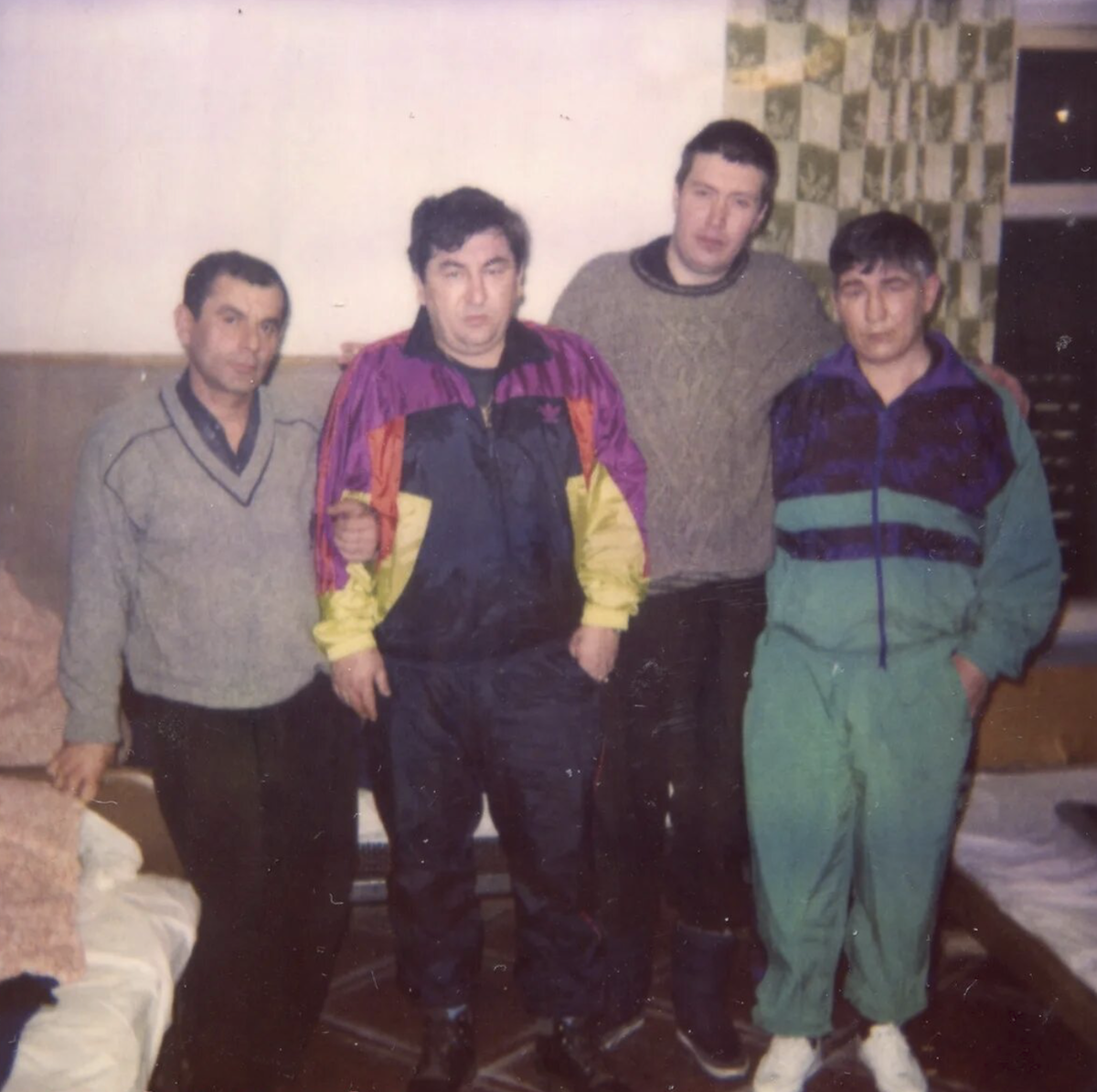 криминальный авторитет якутенок пермь. авторитеты пермского края. пермский авторитет якутенок. владимир плотников олег ломакин. криминальный авторитет якутенок пермь.