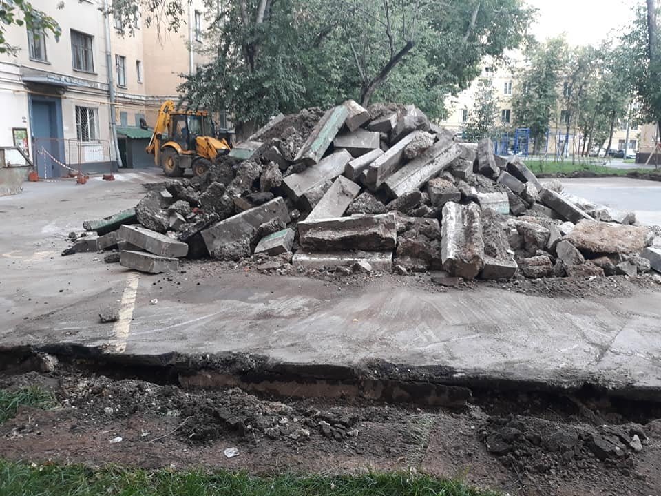 Замена бордюрного камня в Москве. Фото: Московский активист