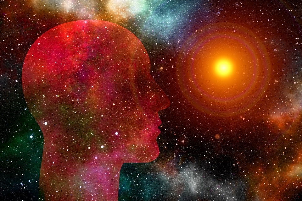 https://cdn.pixabay.com/photo/2018/09/22/20/09/galaxy-3696061_960_720.jpg