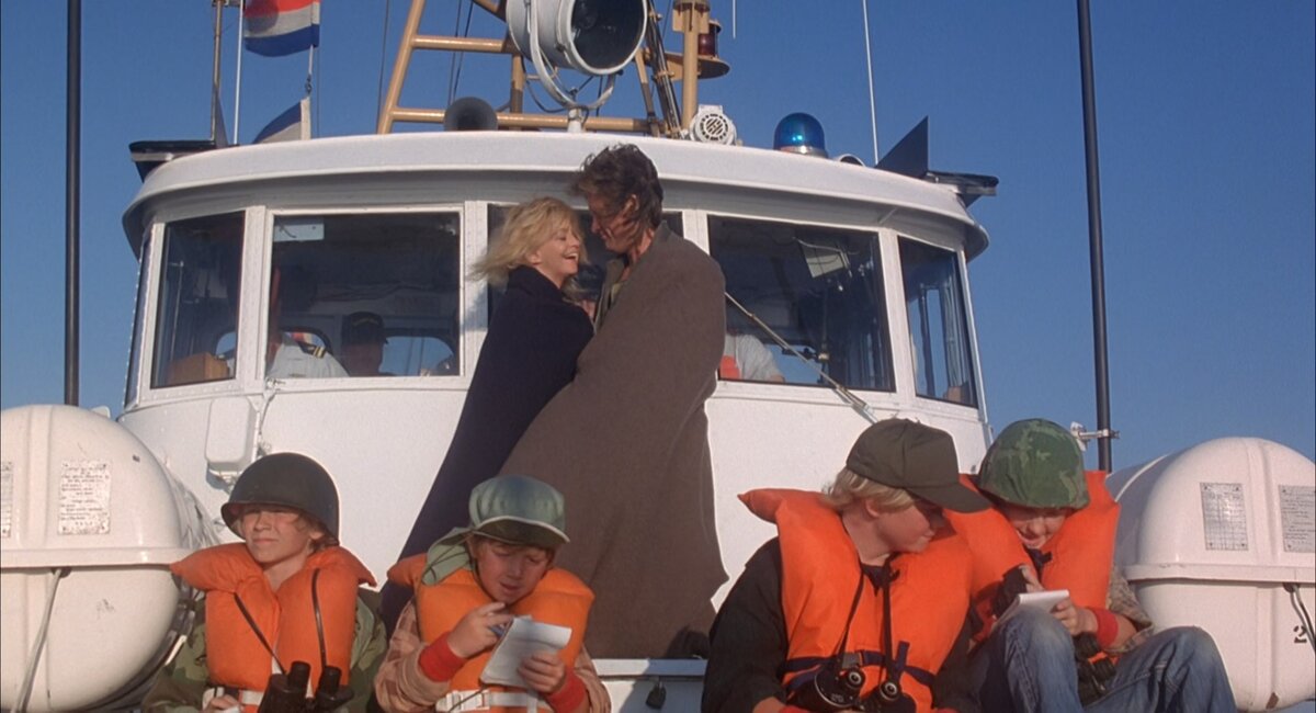 Кадр из фильма "За бортом", 1987
