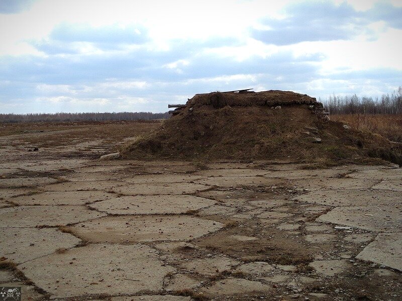 Заброшенный военный аэродром 