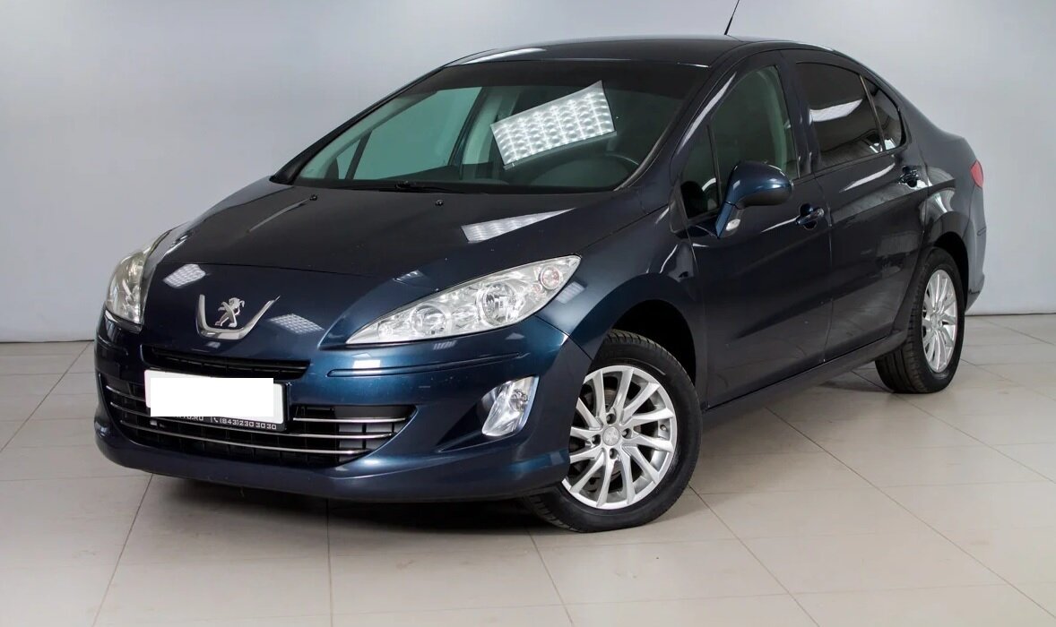 Пежо 2013 год, 135 тысяч пробега, комплектация на механике и с климат-контролем. 347 000 рублей