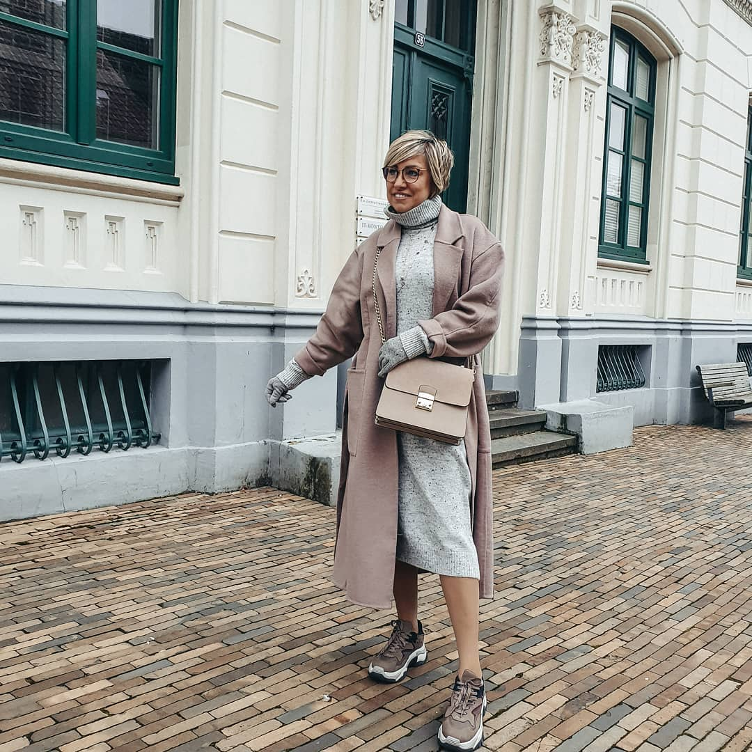 Что с чем носить: стильные идеи на весну 2020 для модниц старше 50