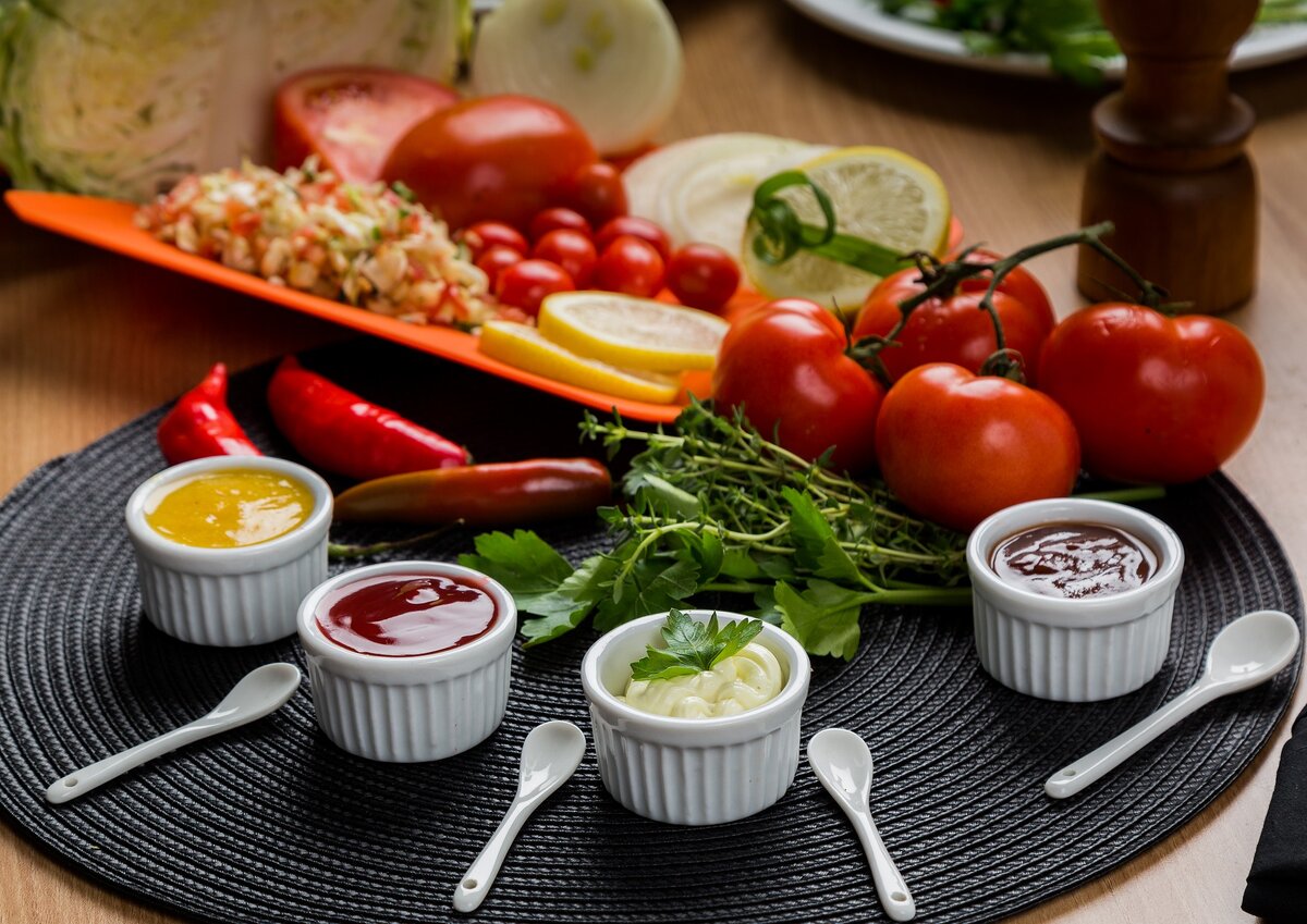 Готовлю кисло-сладкий соус из простейших продуктов. На вкус как ...