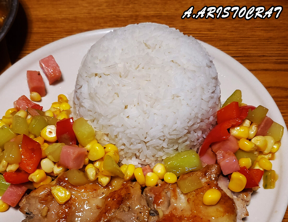 Рис - универсальное блюдо на завтрак, обед и ужин. 