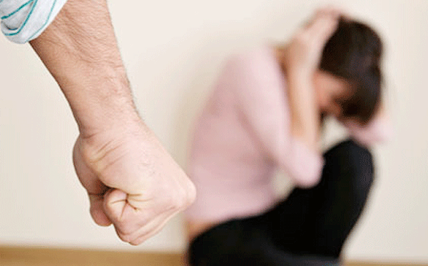 Бьет, значит сядет!