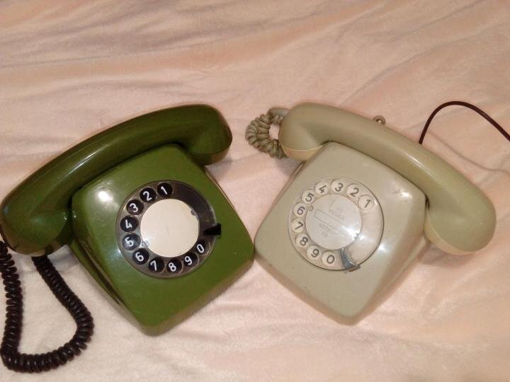 Телефон с дисковым номеронабирателем