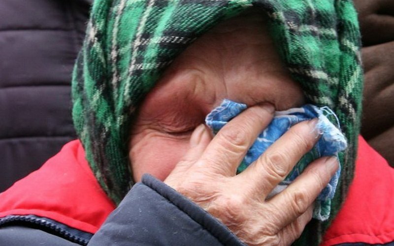 Ведра пролитых слез из за каких то бумажек,почему мир настолько меркантилен...