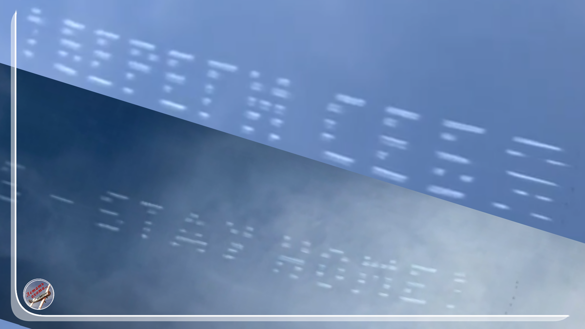 В небе: "Береги себя - оставайся дома ... Resist this - stay home"