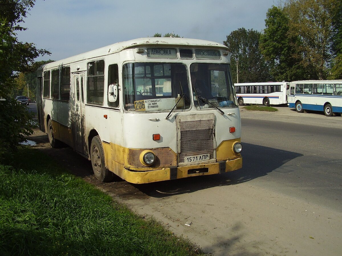 Заброшенный автобус ЛИАЗ