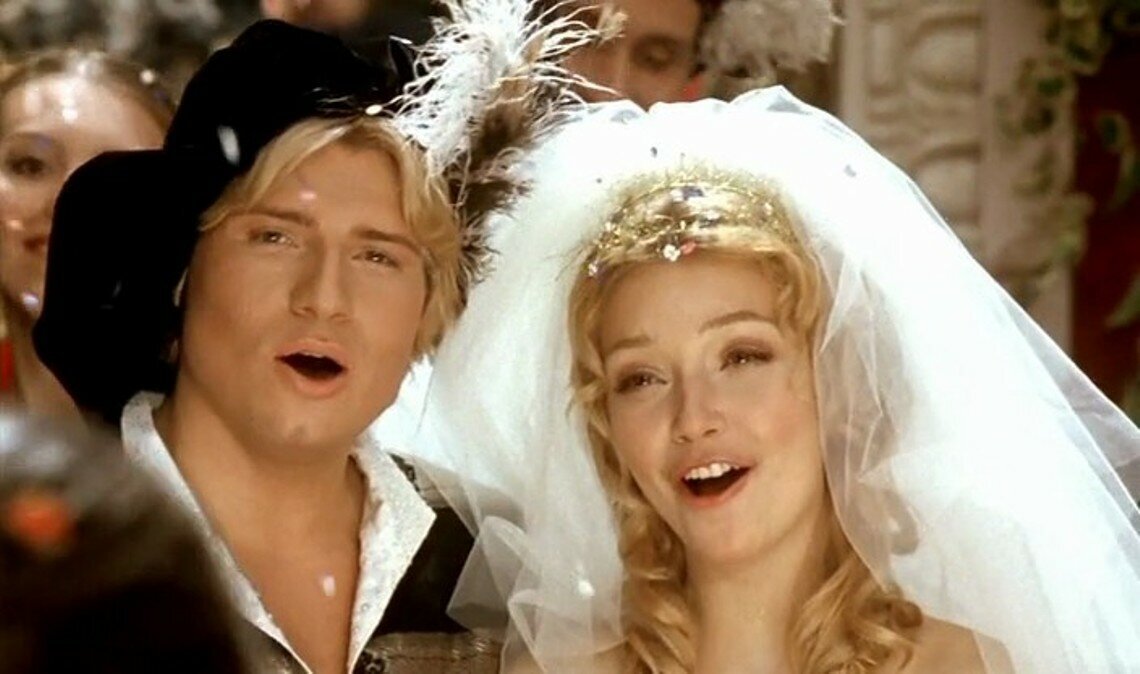 Юлия Маврина в мюзикле "Золушка". Фото из открытых источников.