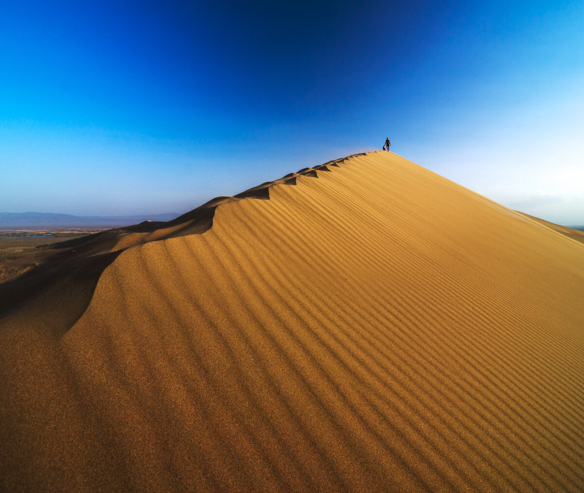 Бархан Алтын-Эмель