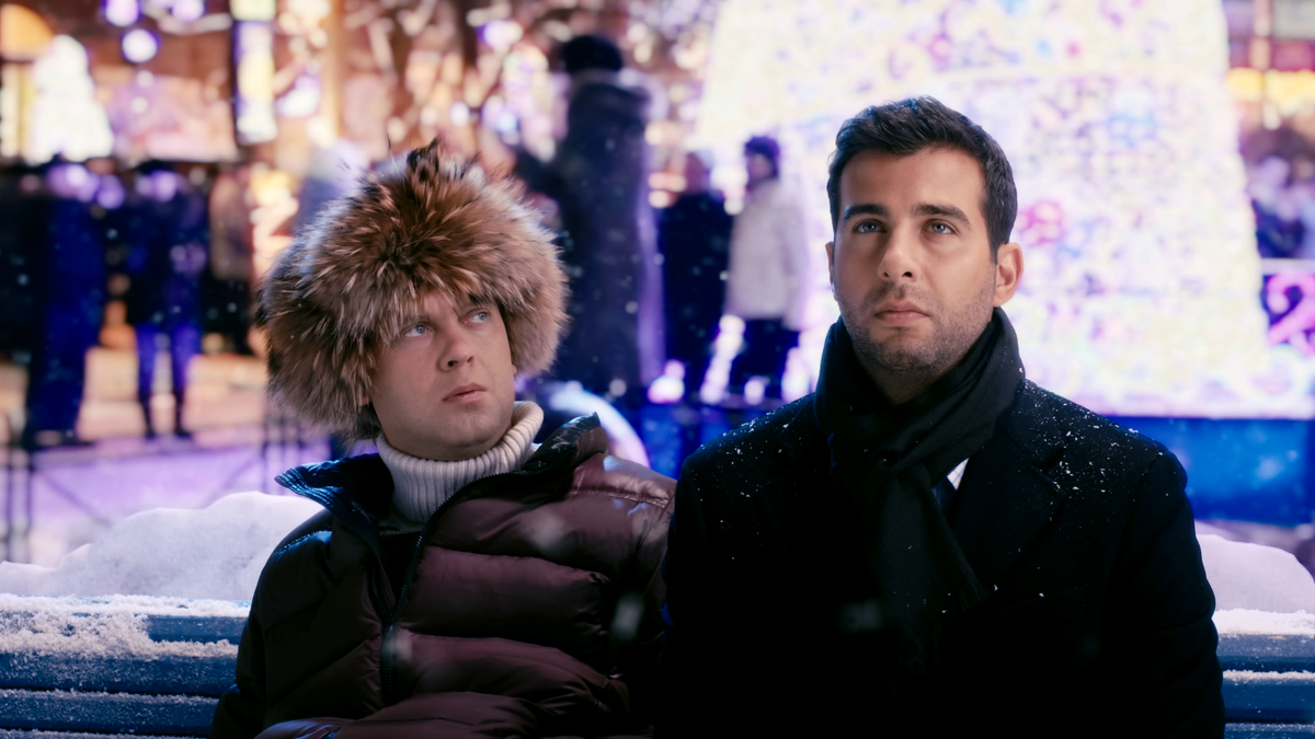 Кадр из фильма Ёлки. Источник: https://img10.lostpic.net/2015/12/29/23630a349fa4efeba8e98c6b55eee4ce.png