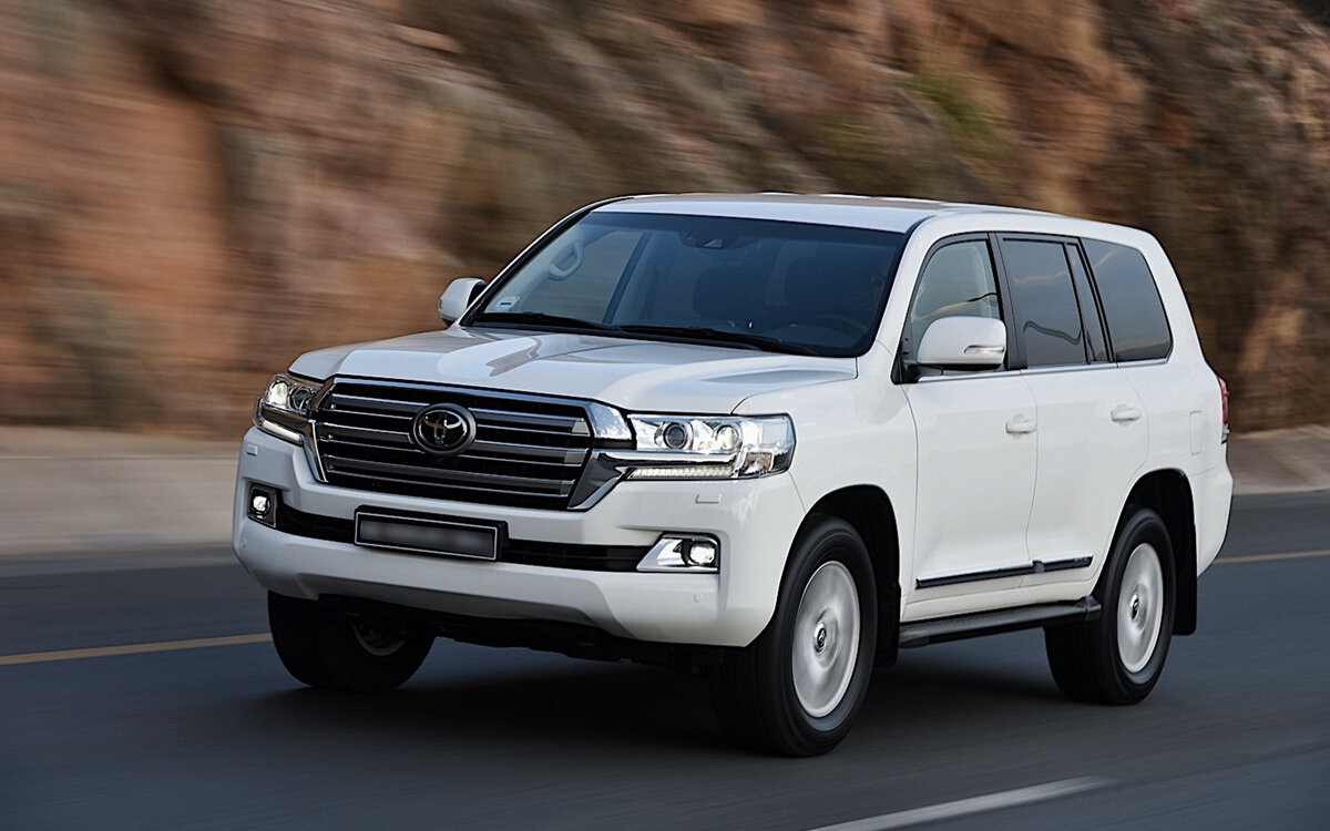 Последний крупный рестайлинг 2015-го года, выпускается по сей день.