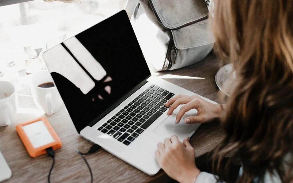 Знаете, за что подчиненные любят боссов-Дев? За то, что даже в самых сложных ситуациях Девы никогда не поставят успех и прибыль компании выше людей