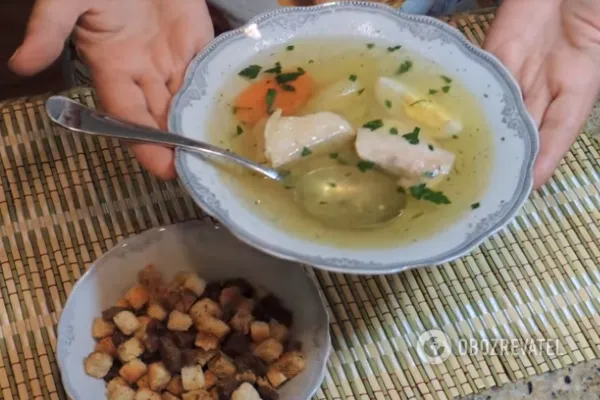 Консоме из курицы готов