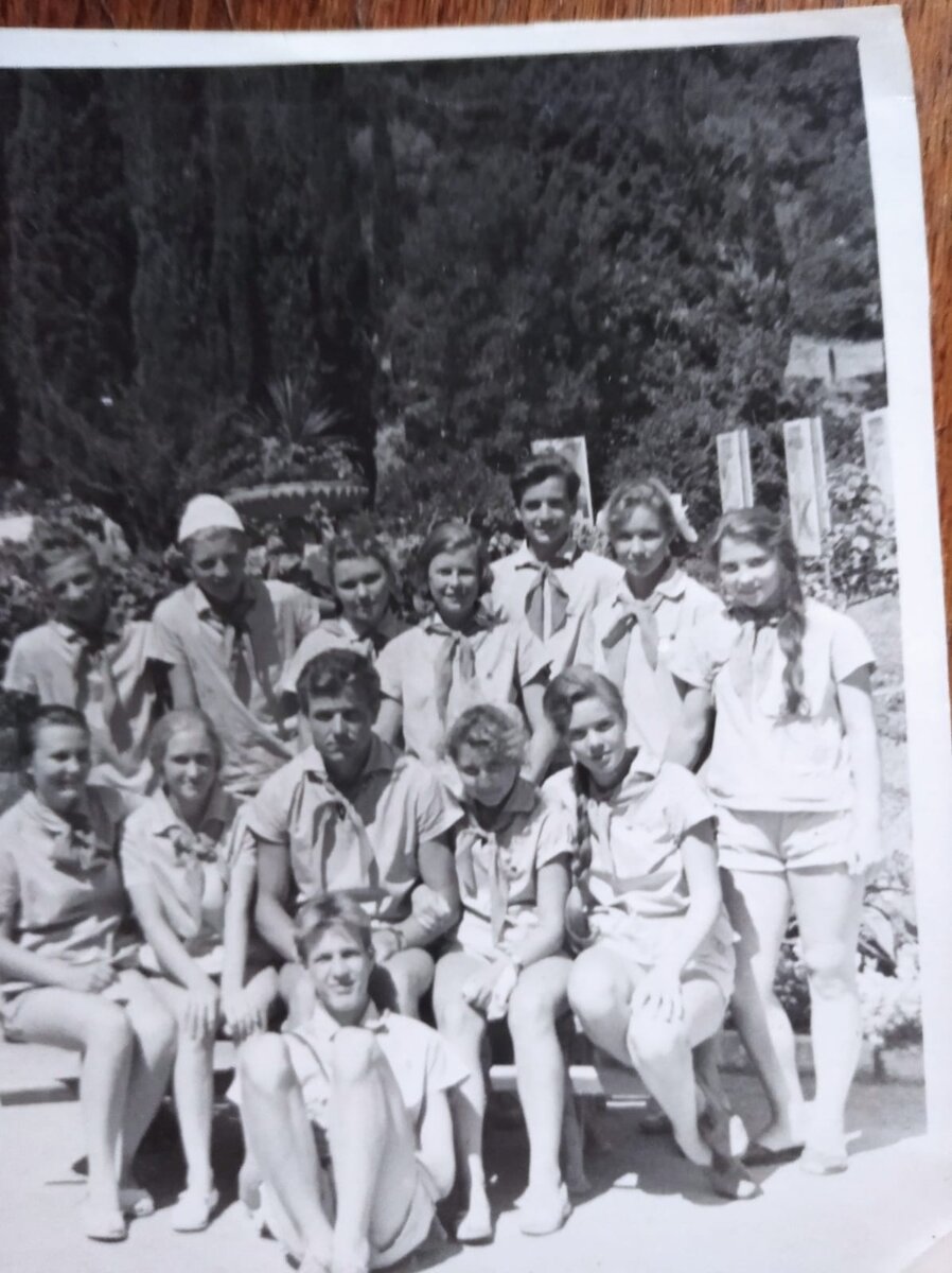 Фото из архива автора. Папа слева в верхнем углу