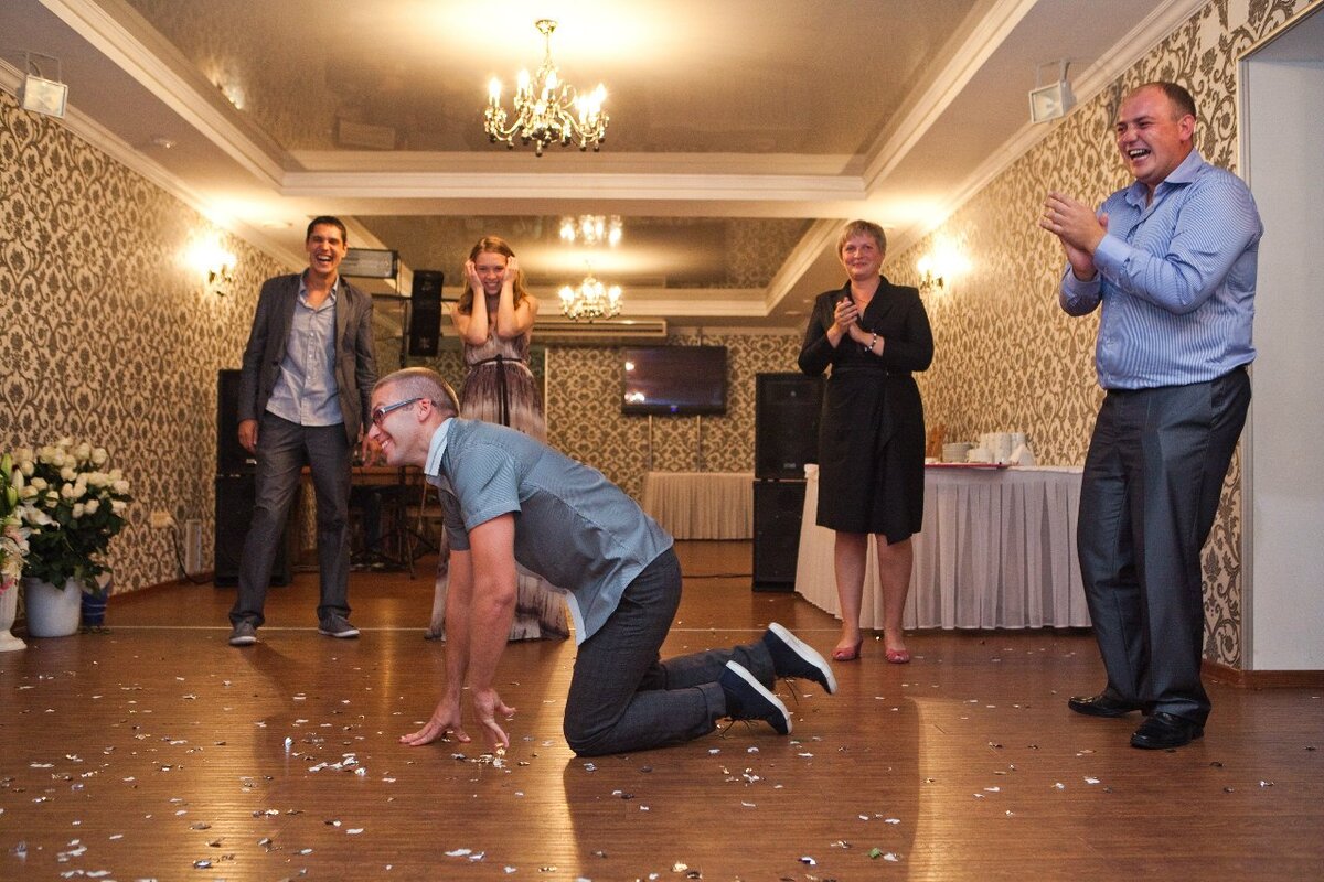 Не бойтесь, когда смеются над вами! Конкурс на свадьбе.