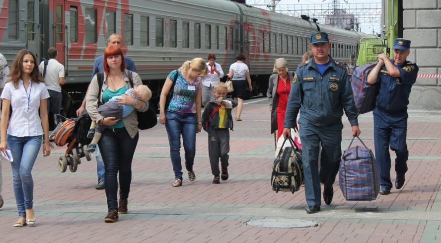 Беженцы прибывали в Новосибирск целыми «эшелонами». 2016г. Фото предоставлено Минсоцразвития НСО