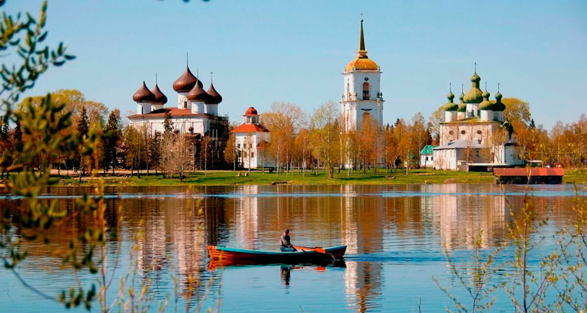 Каргополь архангельская. Каргополь Архангельская область. Город Каргополь Архангельской области. Древний город Архангельской области Каргополь. Города-музеи Сольвычегодск и Каргополь.