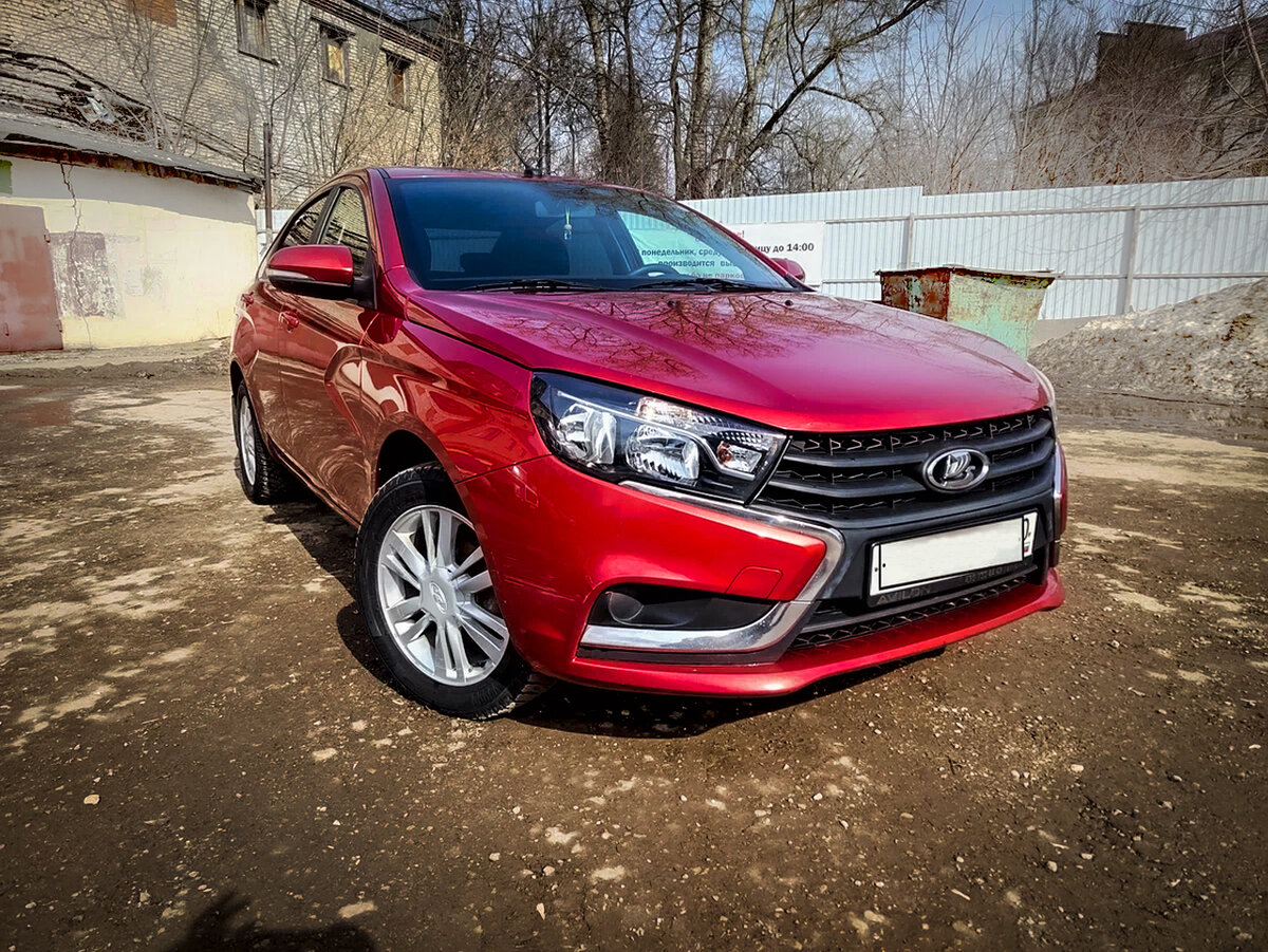 Лада Веста (фото с авто.ру)