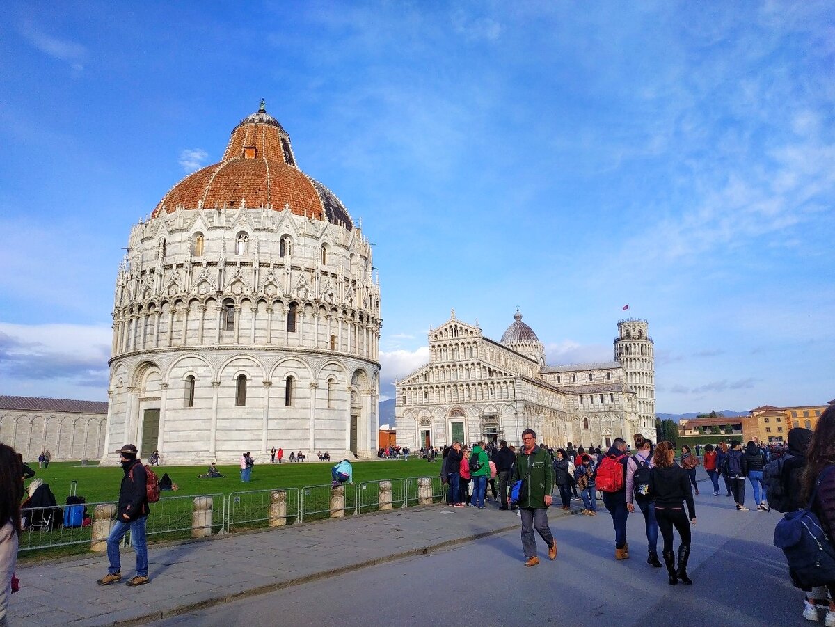 Pisa, Piazza dei Miracoli