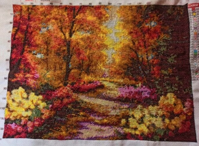 готовый отшив крестом "Аллея"