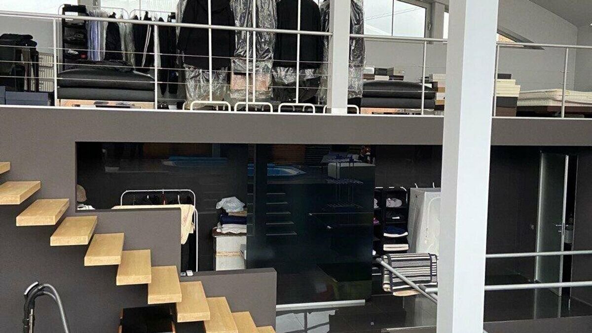    Незаконная перепланировка в многоуровневой квартире в Пресненском районе Москвы © Мосжилинспекция