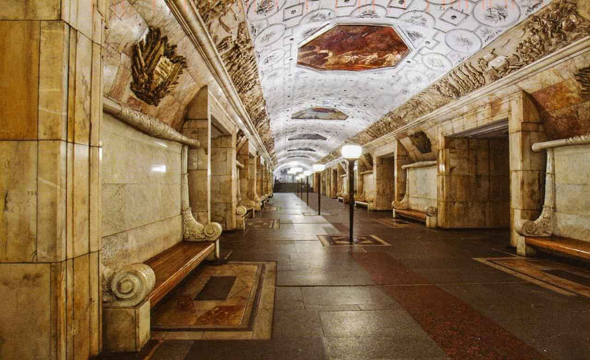 Белорусская новокузнецкая. Станция метро Новокузнецкая. Новокузнецкая станция метро Москва. Московский метрополитен станция Новокузнецкая. Метро Новокузнецкая 1943